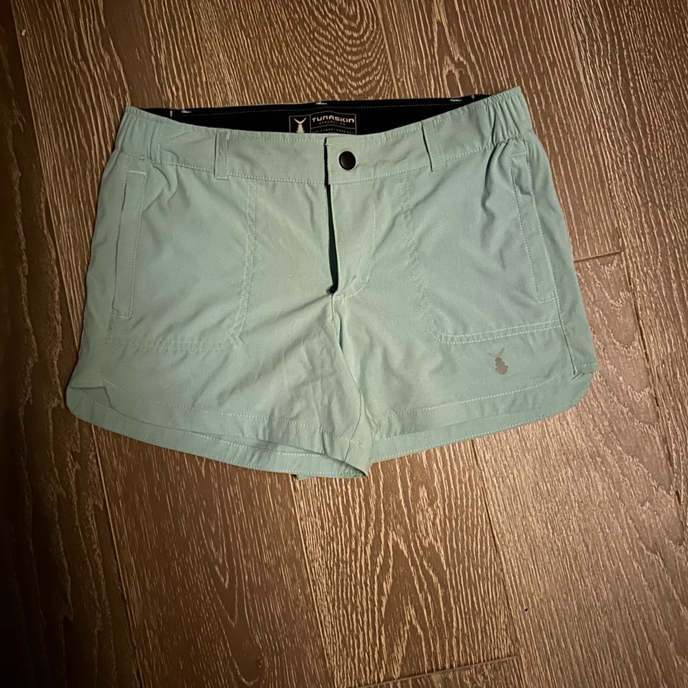 Tuna Skin Women’s Traveler Shorts - Size Small - New Without Tags